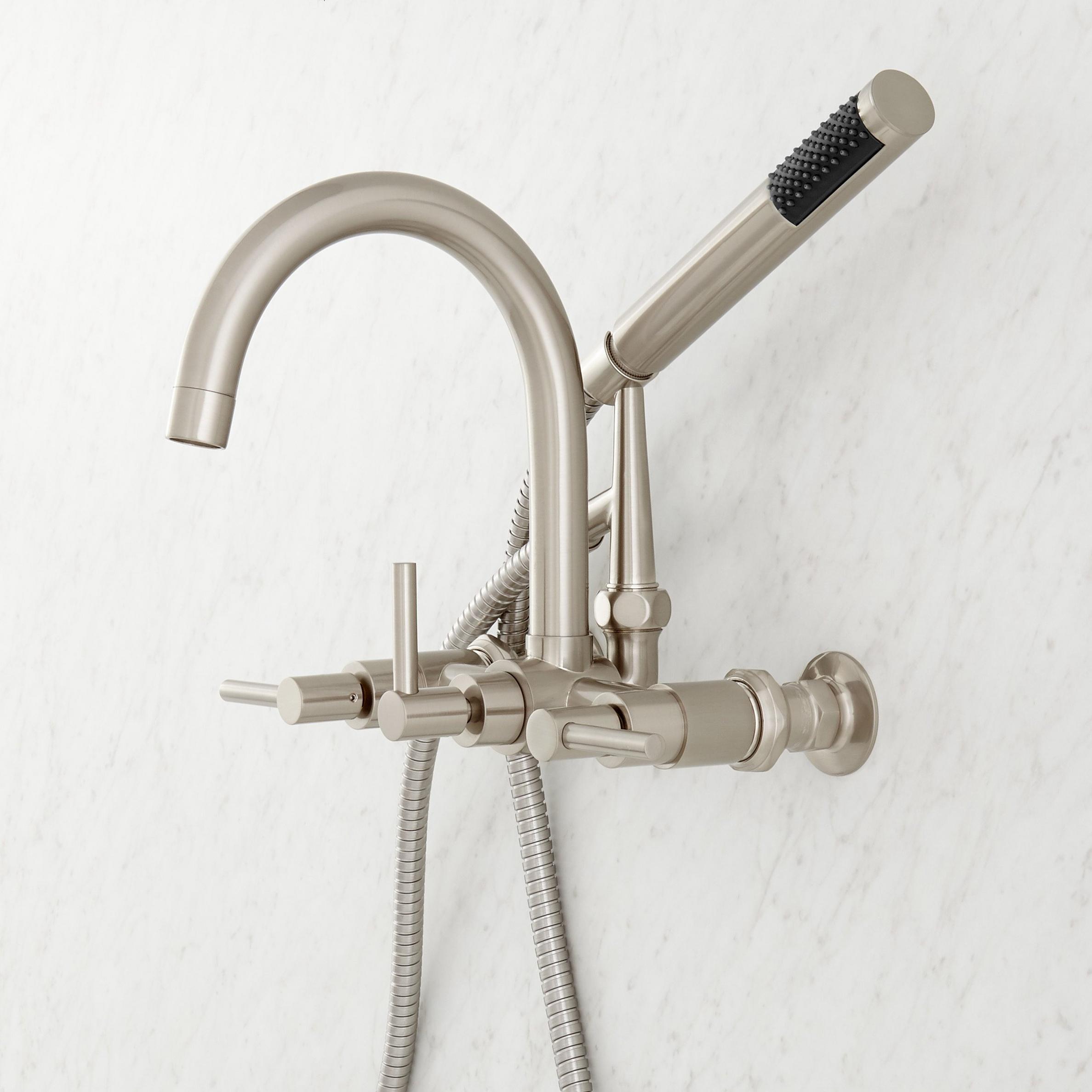 Wall Mounted Bathtub Faucetnull