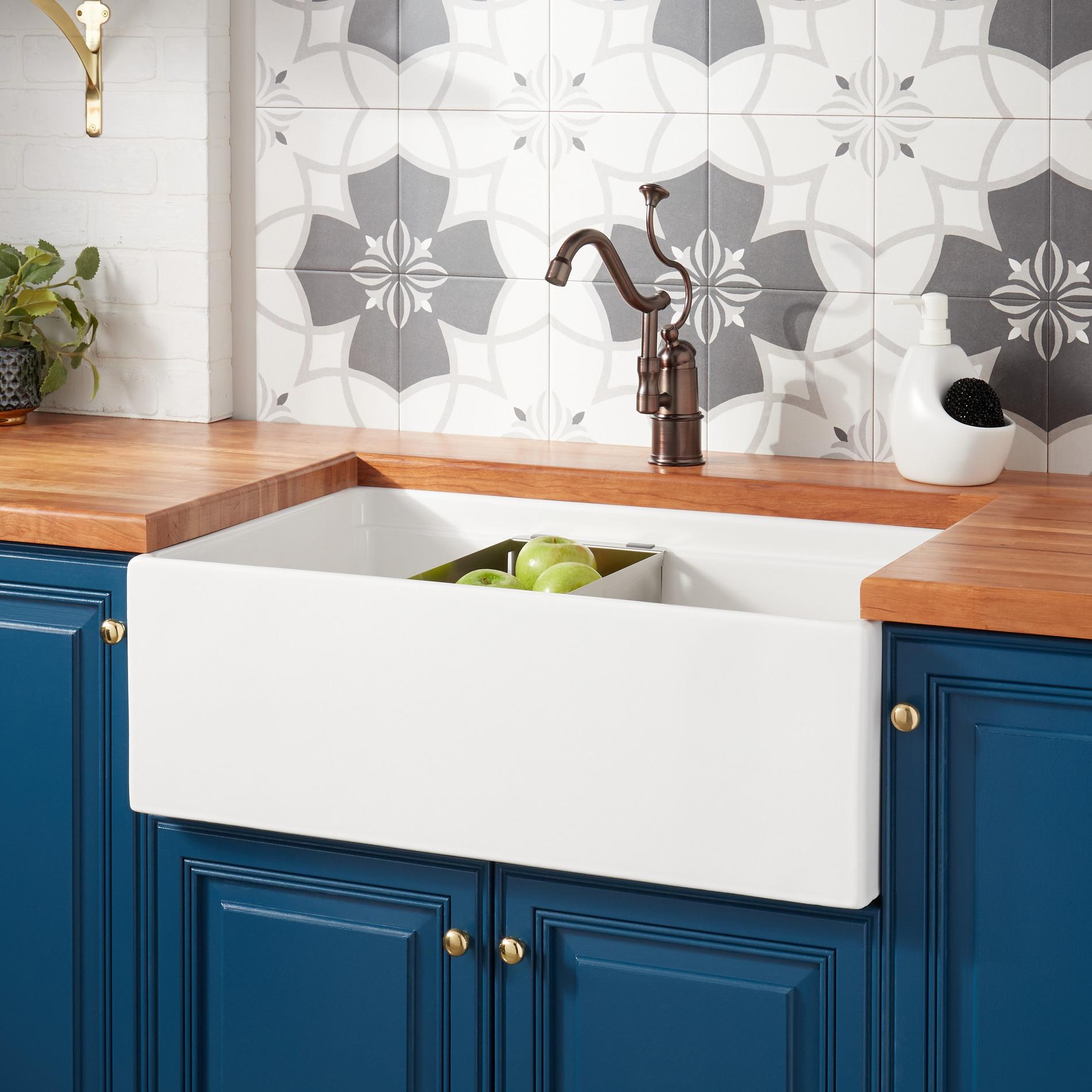 30" Brumfield Fireclay Farmhouse Sink White Signature Hardware