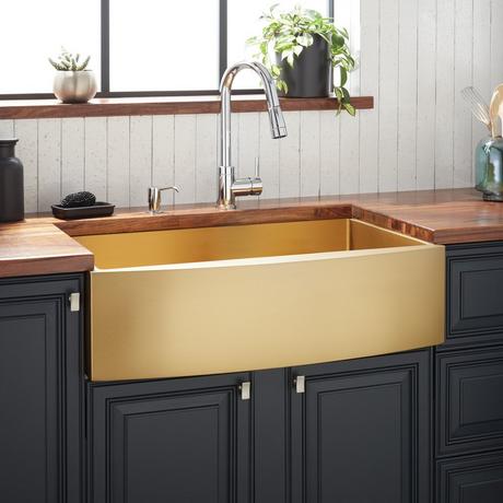 33" Atlas Stainless Steel Farmhouse Sink - Curved Apron - Matte Gold