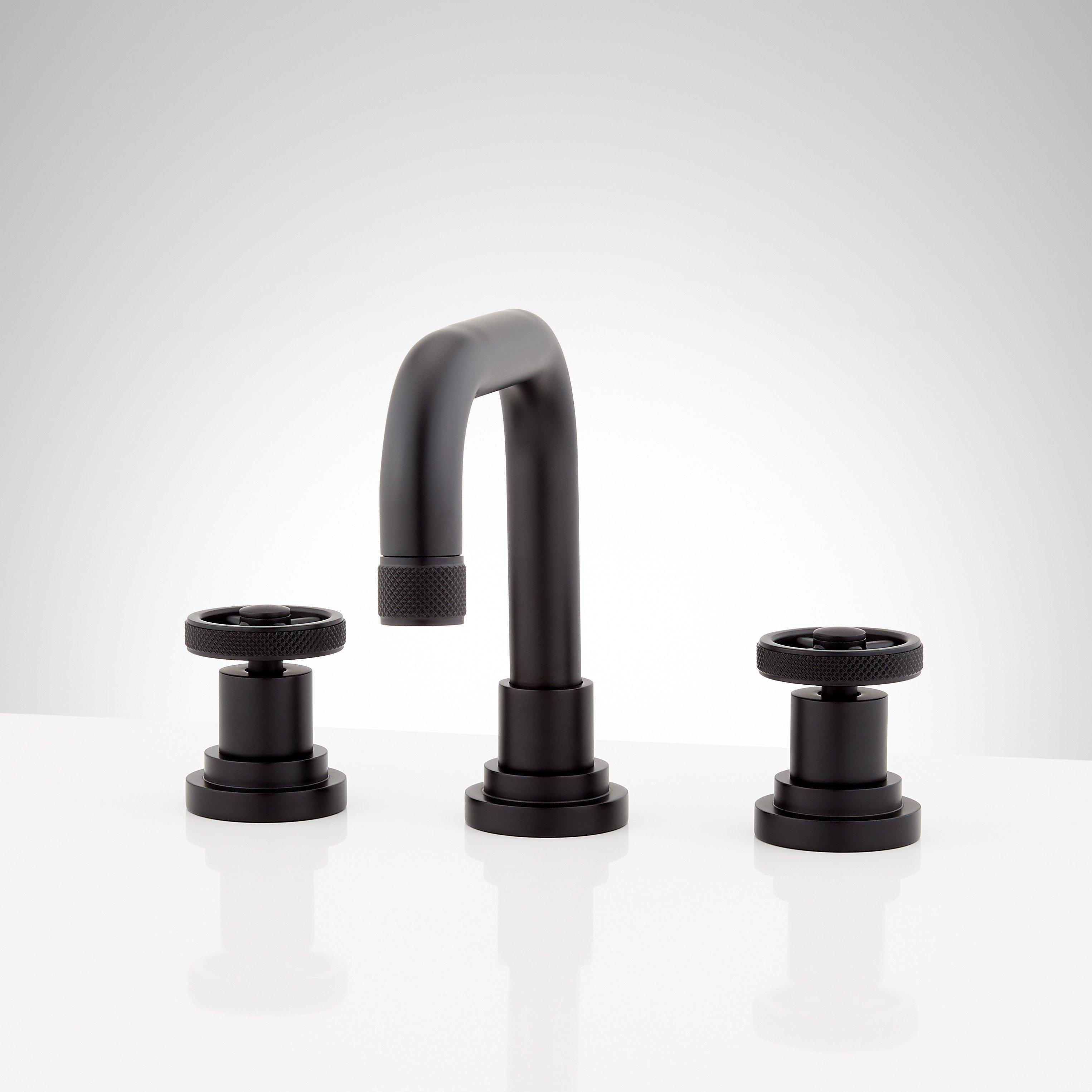 バフォメット 455758-hendrix-faucet-mb-front.jpg
