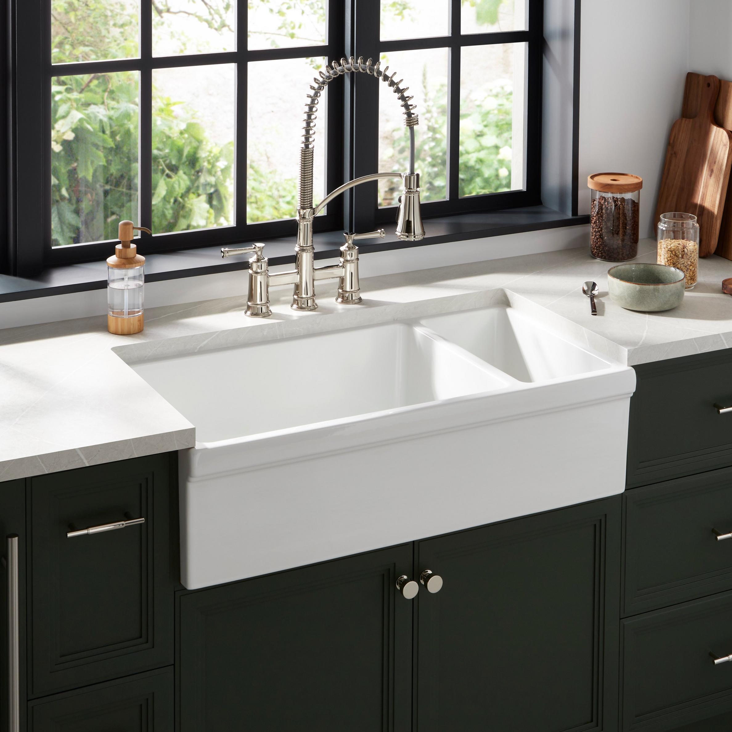 36" Gallo 80/20 Double-Bowl Fireclay Farmhouse Sink - White | Signature