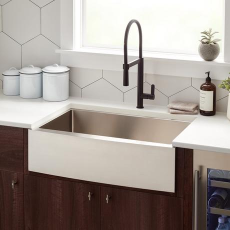 36" Fournier Stainless Steel Farmhouse Sink - Curved Apron