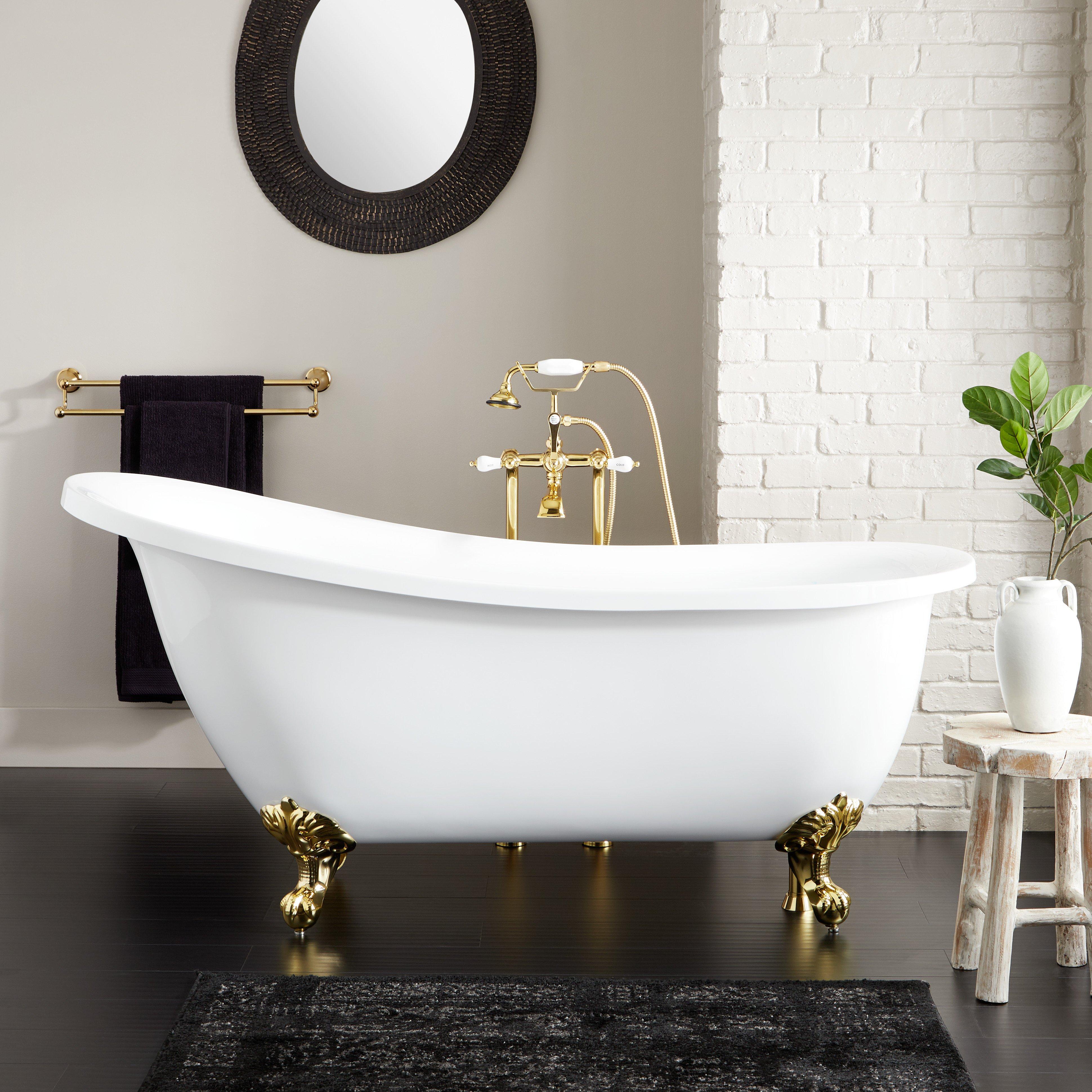 New on sale clawfoot tub