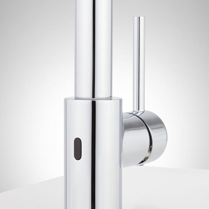 Closeup of the Ridgeway Pull-Down Touchless Kitchen Faucet sensor and handle in Chrome