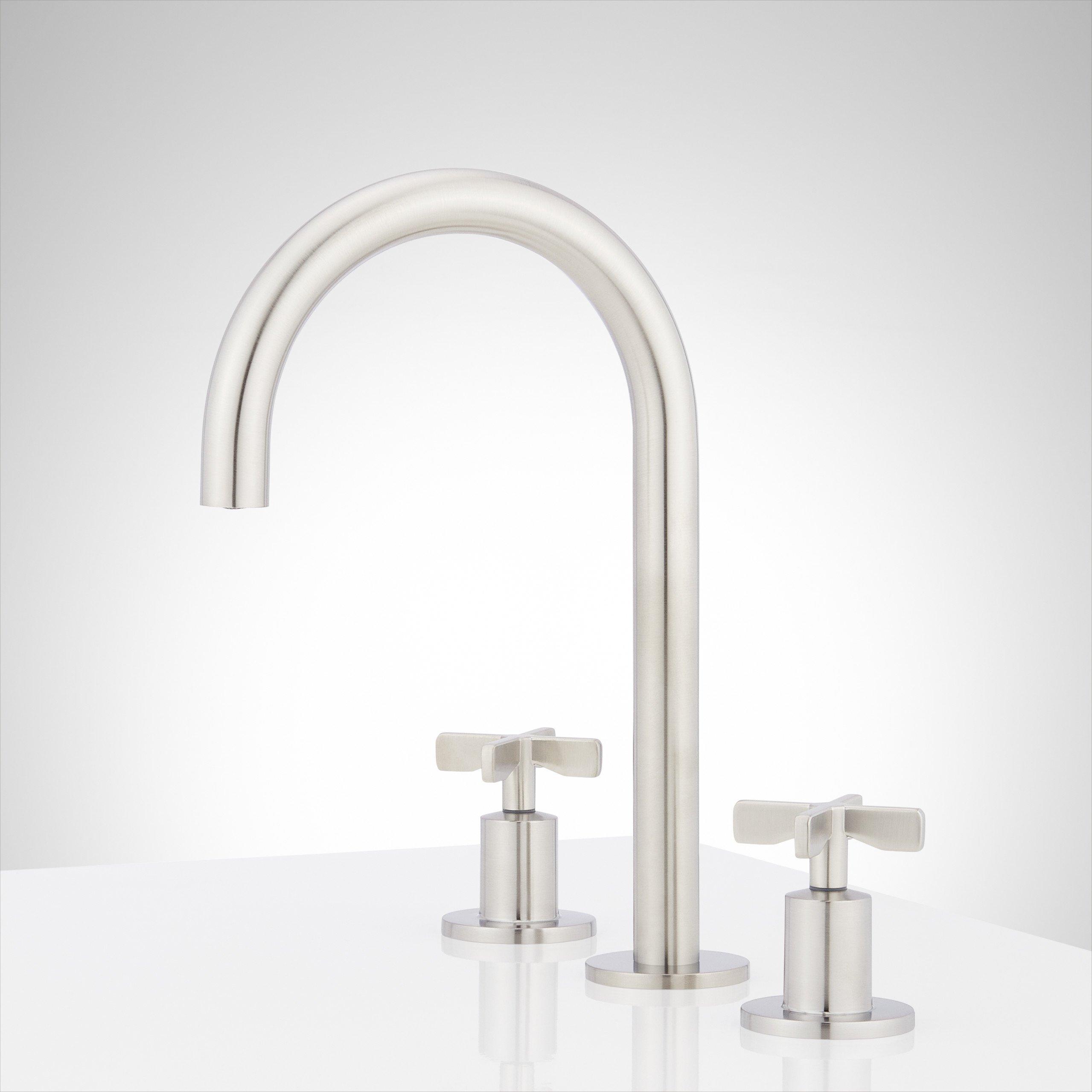 Signature hotsell hardware lavatory faucets