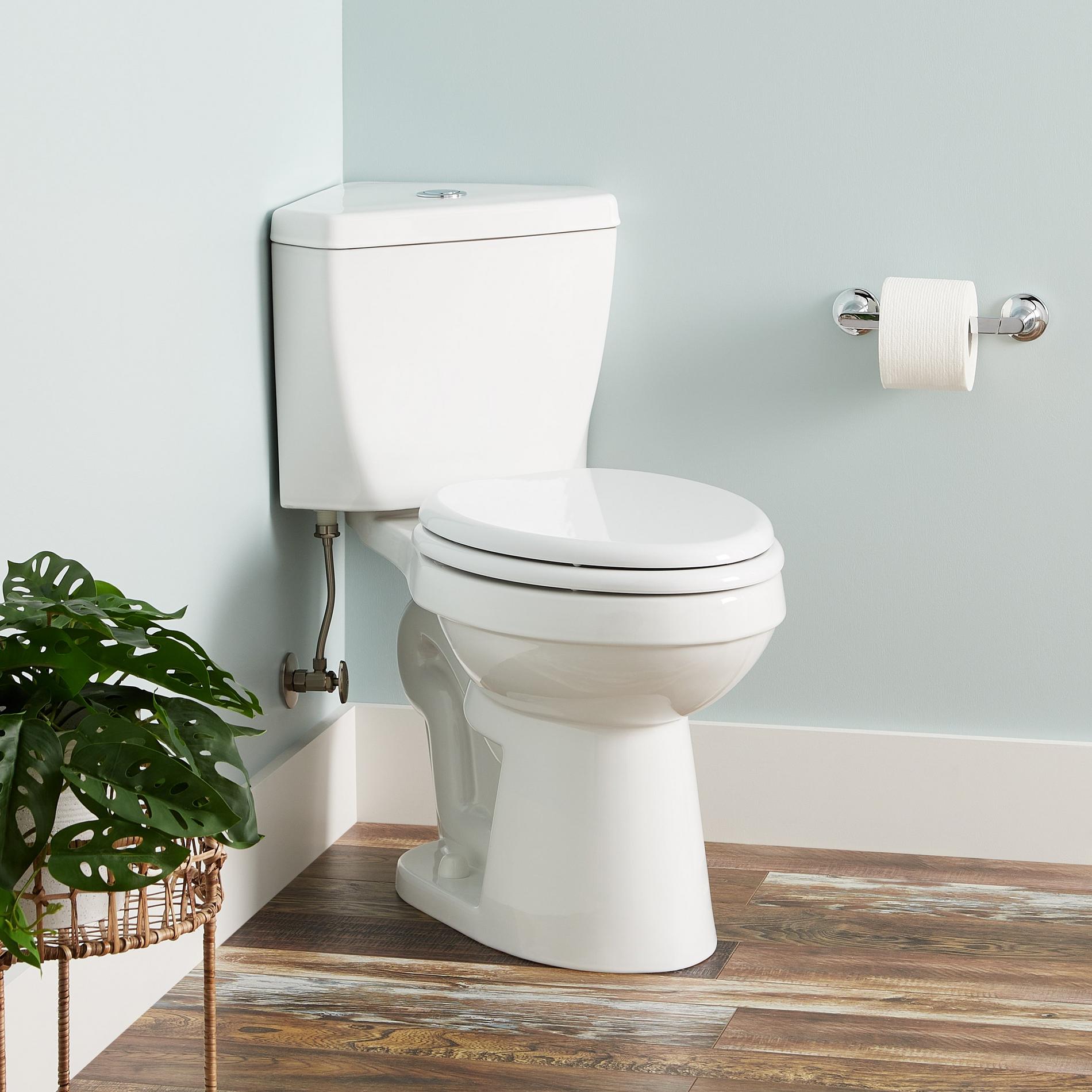 Eastpointe Corner Toilet | Signature Hardware