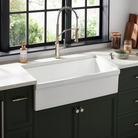 33" Gallo Fireclay Farmhouse Sink - White