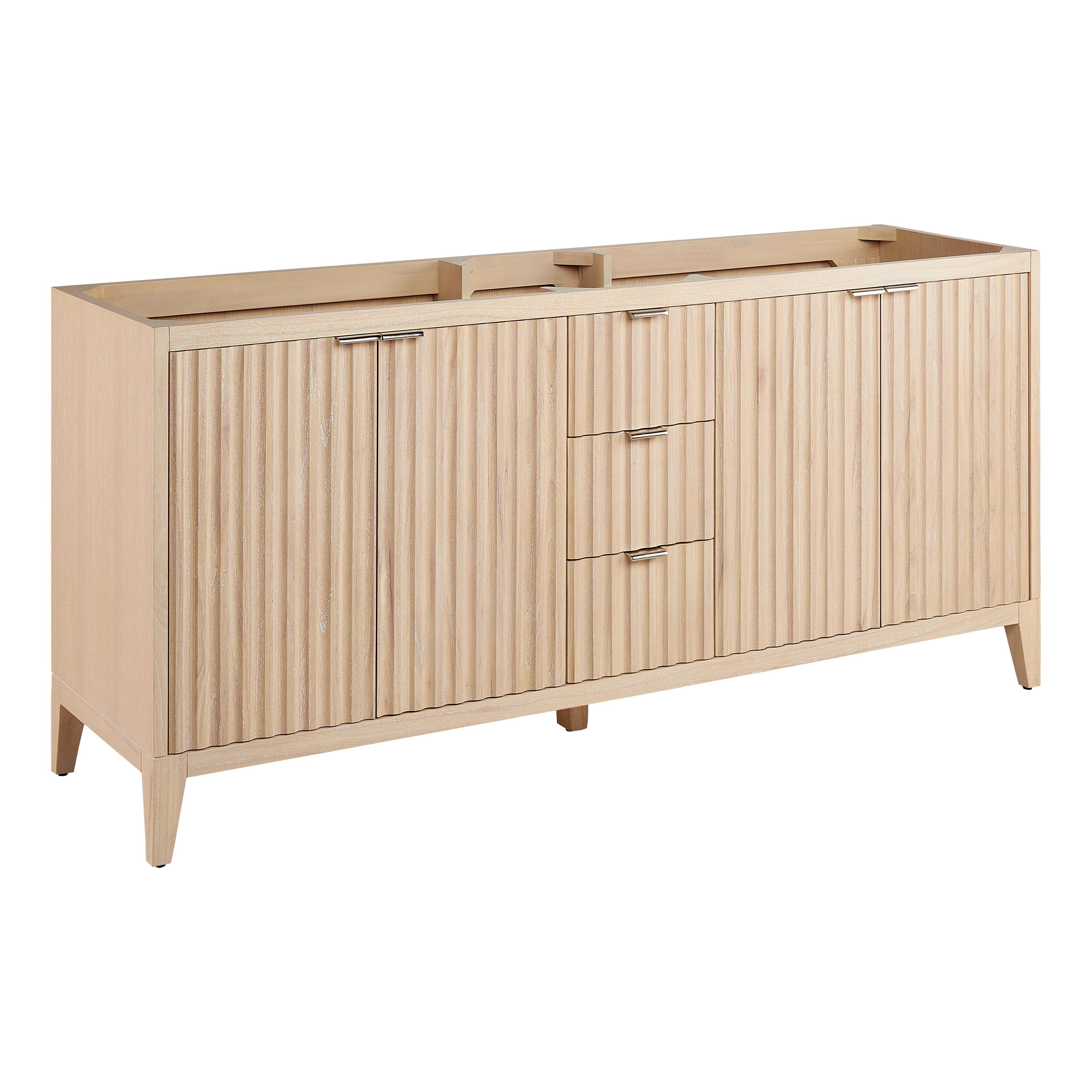 497807-bayliss-vanity-