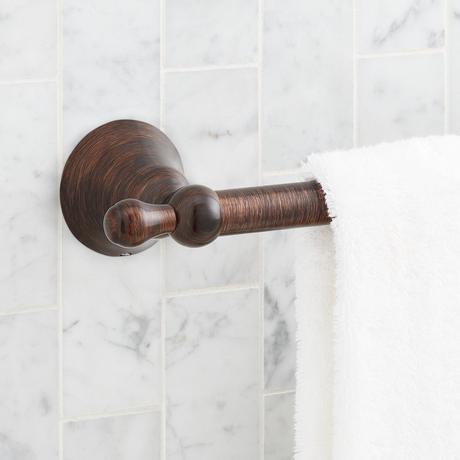 24" Traditional Towel Bar