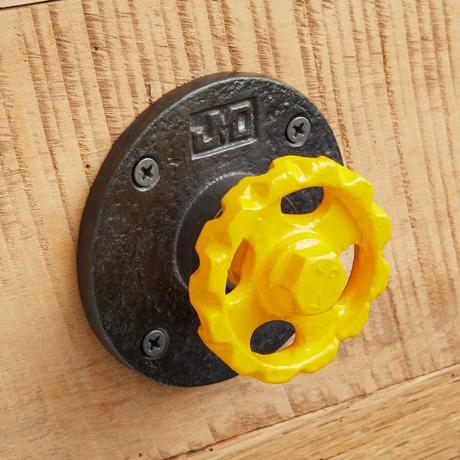 Craeger Iron Hook with Wheel Handle and Round Base