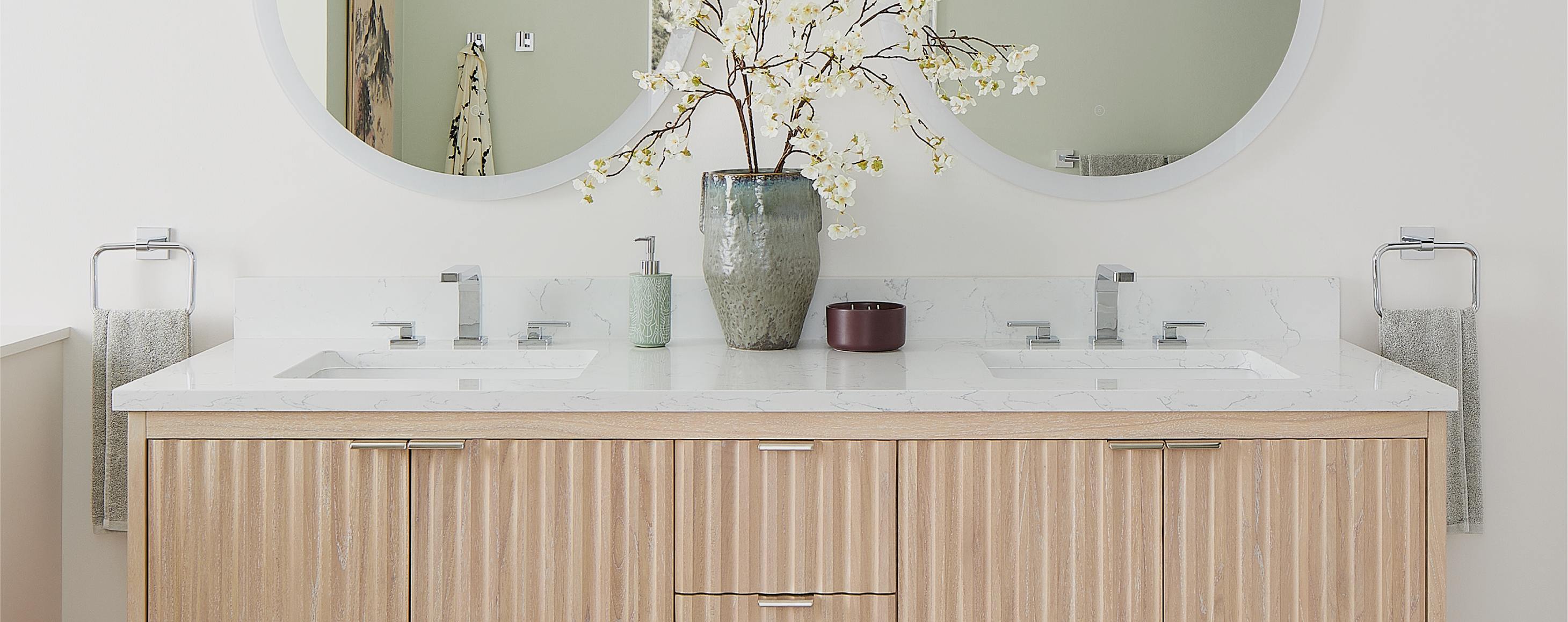 Hibiscus Bathroom Faucet, Towel Ring in Chrome, Bayliss Vanity