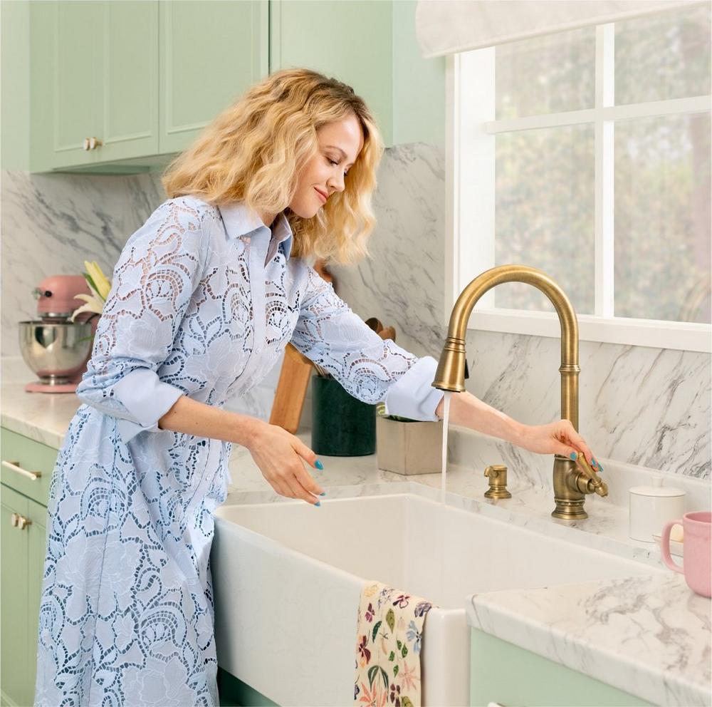Finnian Kitchen Faucet in Aged Brass