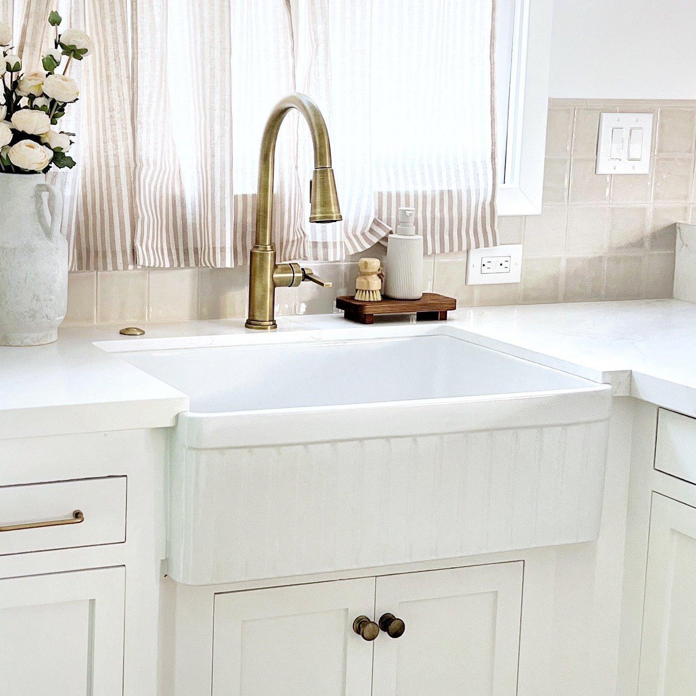 Shop the Room: Cottage + Sea's Cozy Retro Kitchen | Signature Hardware