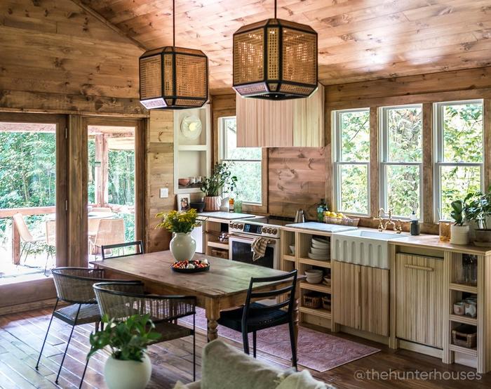 Craftsman style kitchen featuring the 30" Mitzy Fireclay Reversible Farmhouse Sink with Fluted Front in White