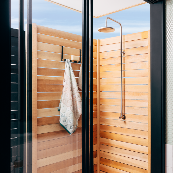Choose the Perfect Outdoor Shower for Your Home