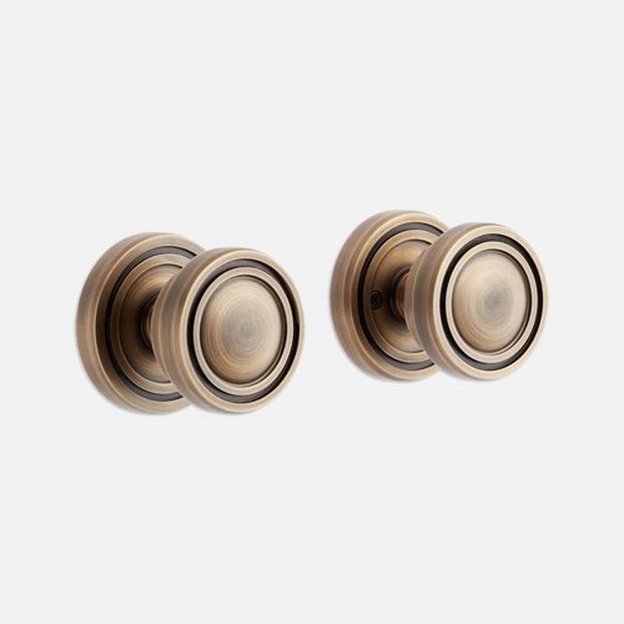 DOOR KNOB SET / PRE-DRILLED / PASSAGE / LINEAR / GUN METAL