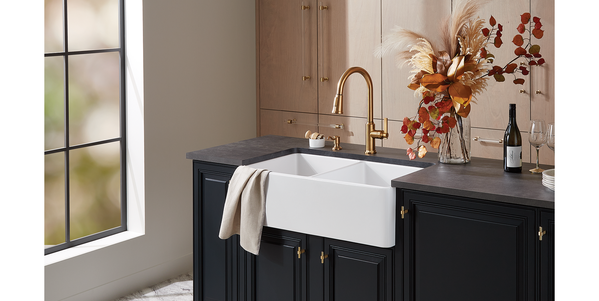 33" Reinhard Double-Bowl Fireclay Farmhouse Sink in White, Greyfield Single-Hole Pull-Down Kitchen Faucet in Brushed Gold