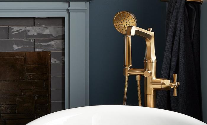 Elita Freestanding Tub Faucet in Brushed Gold