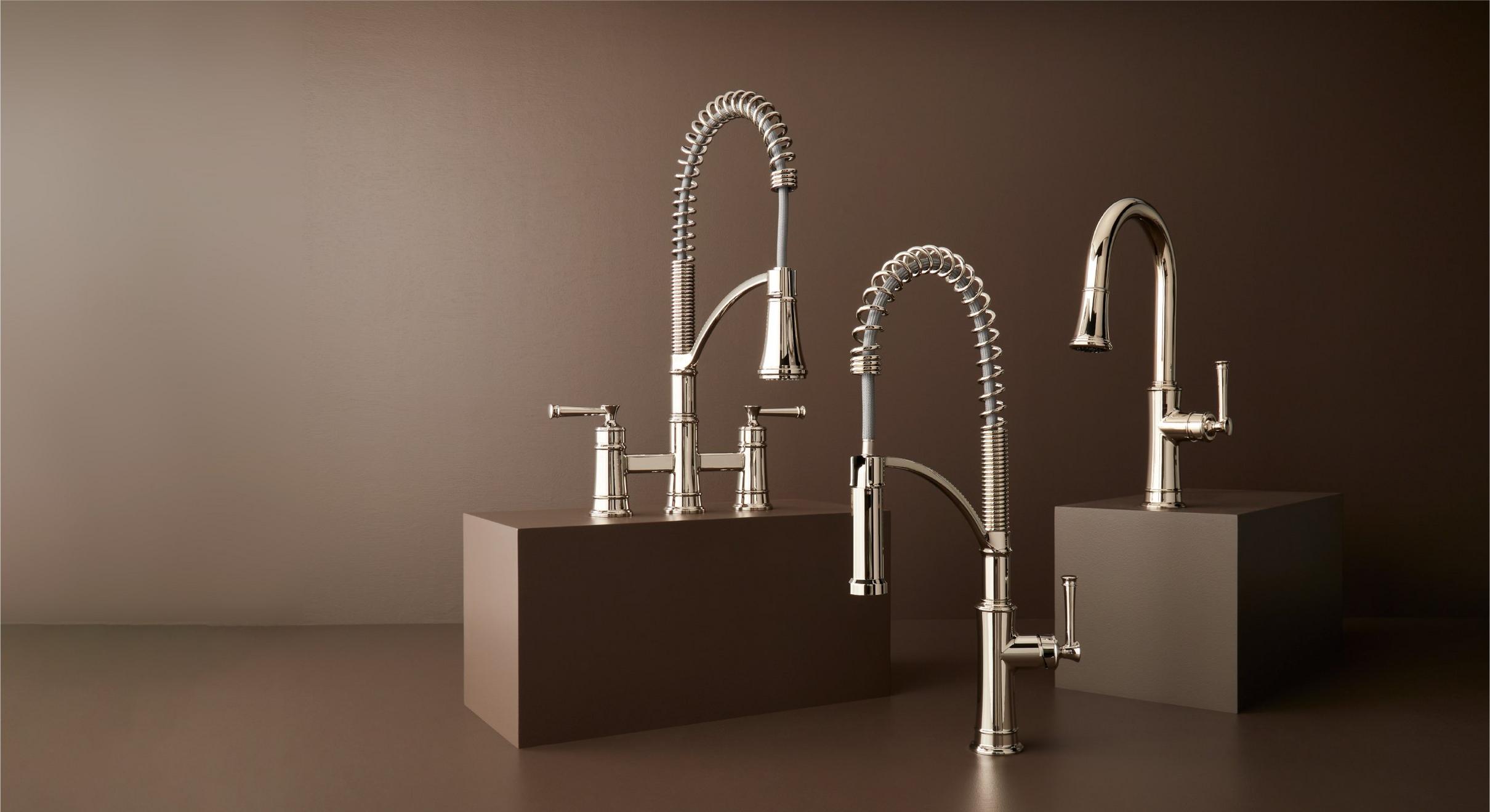 70 inch Thaine Copper Double-Slipper Pedestal Soaking Tub - Antique Black