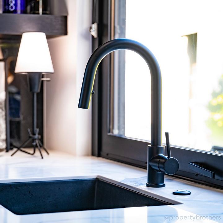 Ravenel Pull-Down Matte Black Kitchen Faucet with Concealed Sprayer