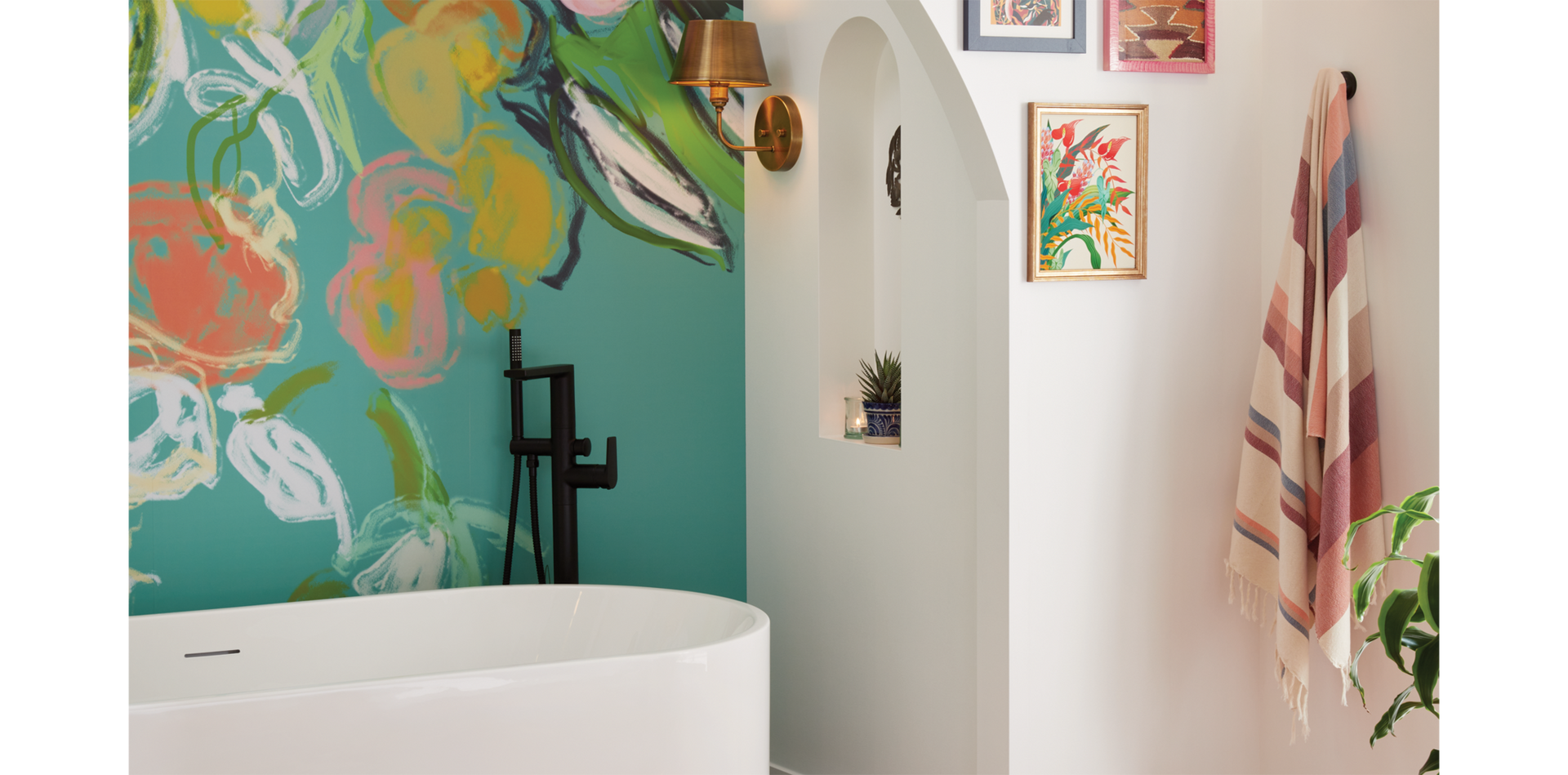 8 Easy Ways to Maximise a Small Bathroom Space