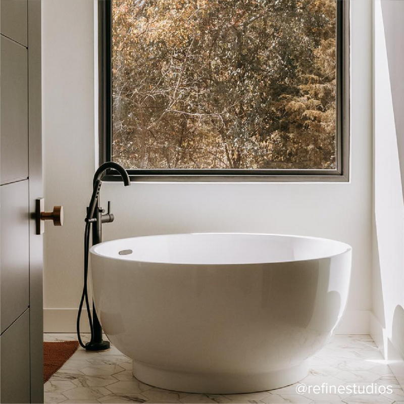 Kaimu Acrylic Japanese Soaking Tub with Slotted Overflow