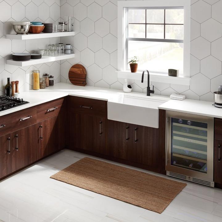 Minimalist kitchen with Ravenel Pull-Down Kitchen Faucet in Matte Black, 30" Brumfield Fireclay Farmhouse Sink in White