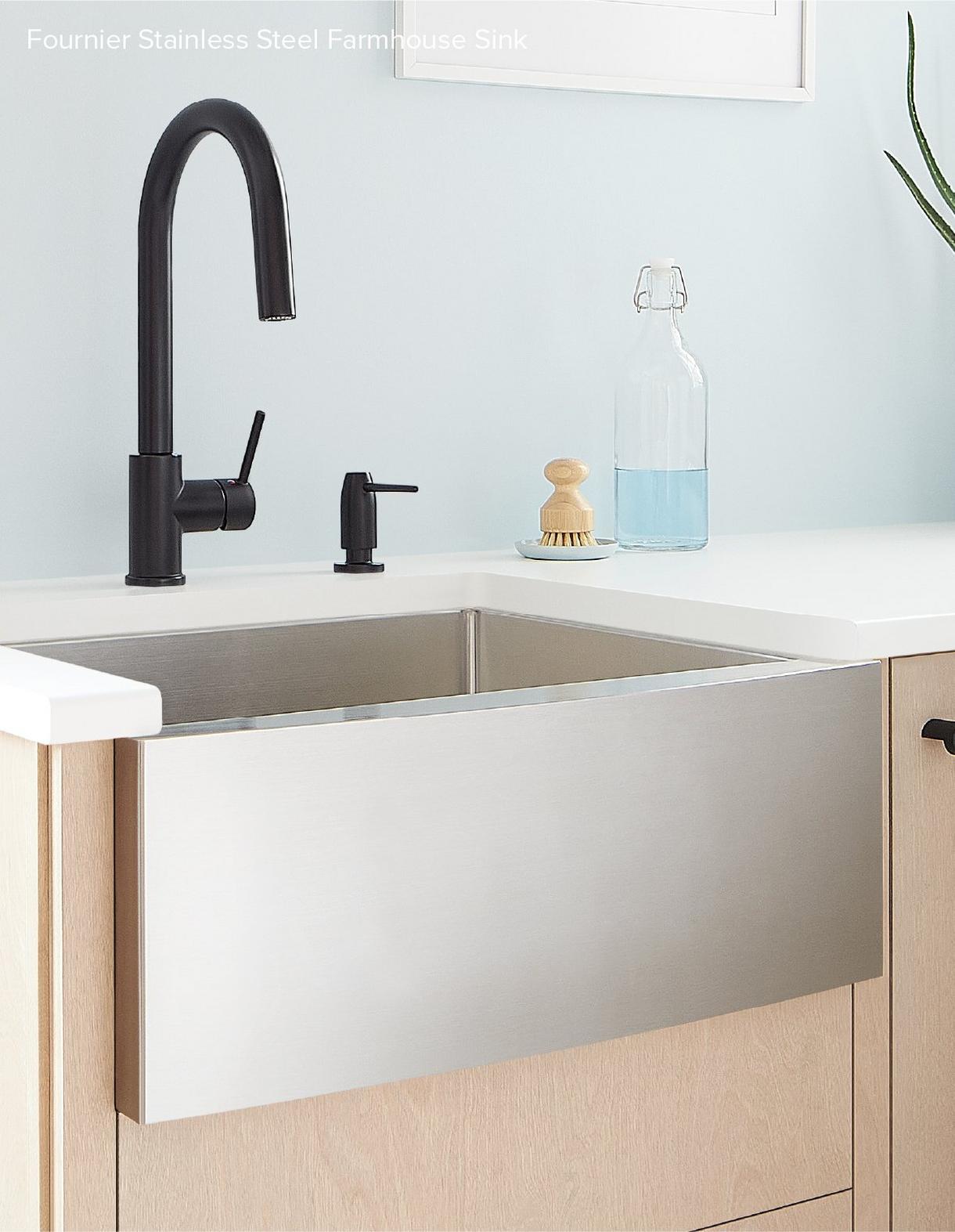 Fournier Stainless Steel Farmhouse Sink - Curved Apron
