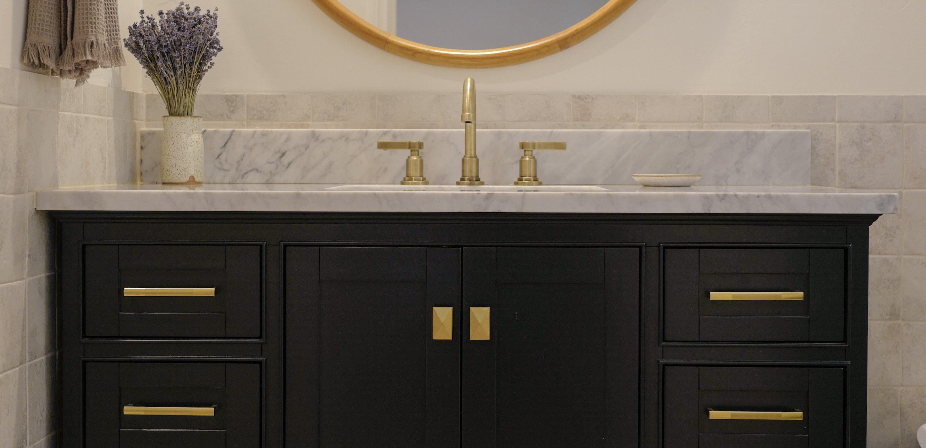 48 Inch Quen Vanity in Midnight Navy in Nikki Reed Farmhouse Bathroom