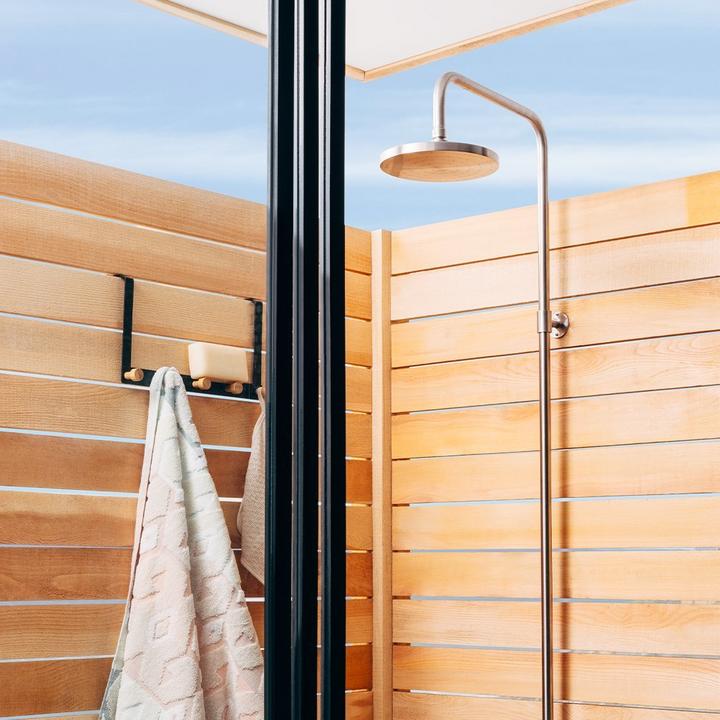 Choose the Best Outdoor Shower for Your Home