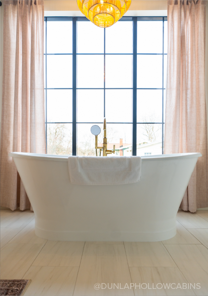 Odenwald Acrylic Freestanding Tub