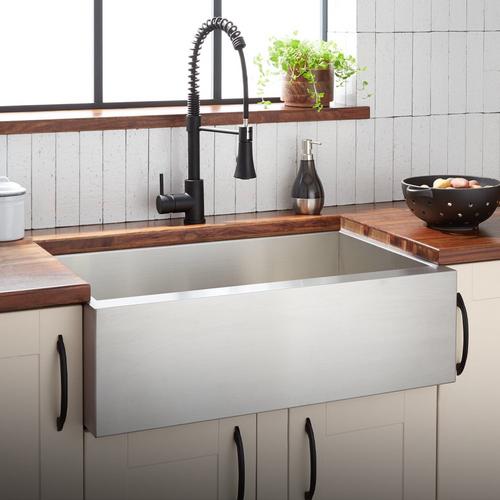 33" Sitka Stainless Steel Farmhouse Sink