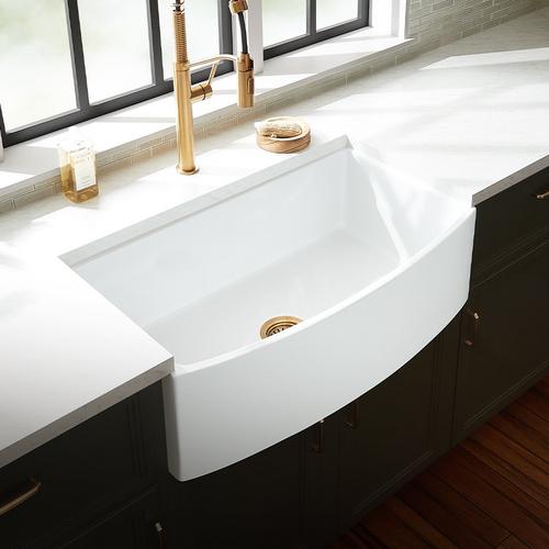 33" Wenbrook Fireclay Farmhouse Kitchen Sink - Curved Apron