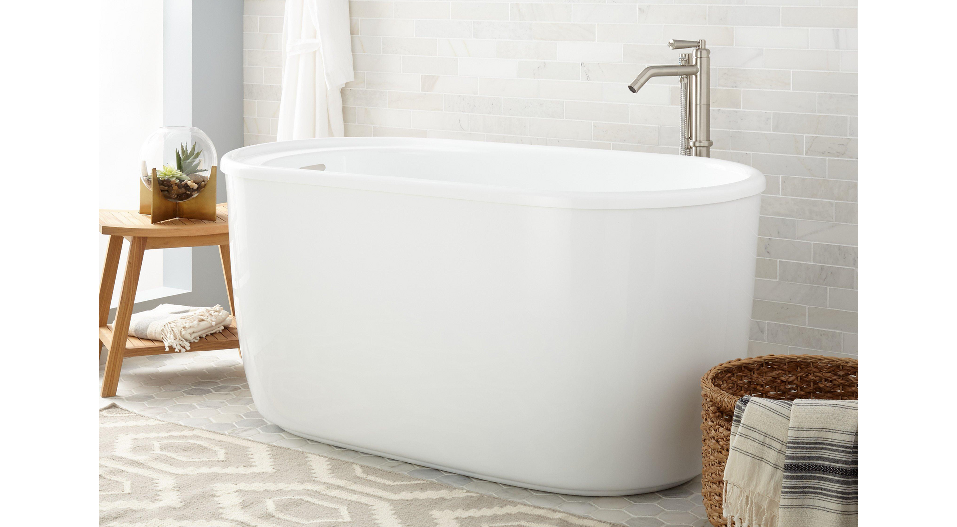 Here's Why Your Bathroom Needs a Soaking Tub