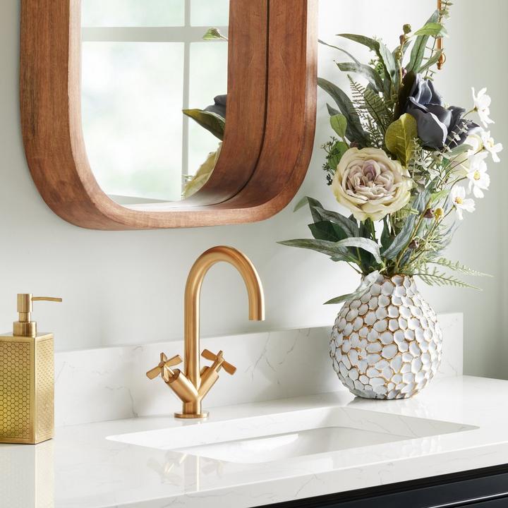 Vassor Single Hole Bathroom Faucet - Brushed Gold