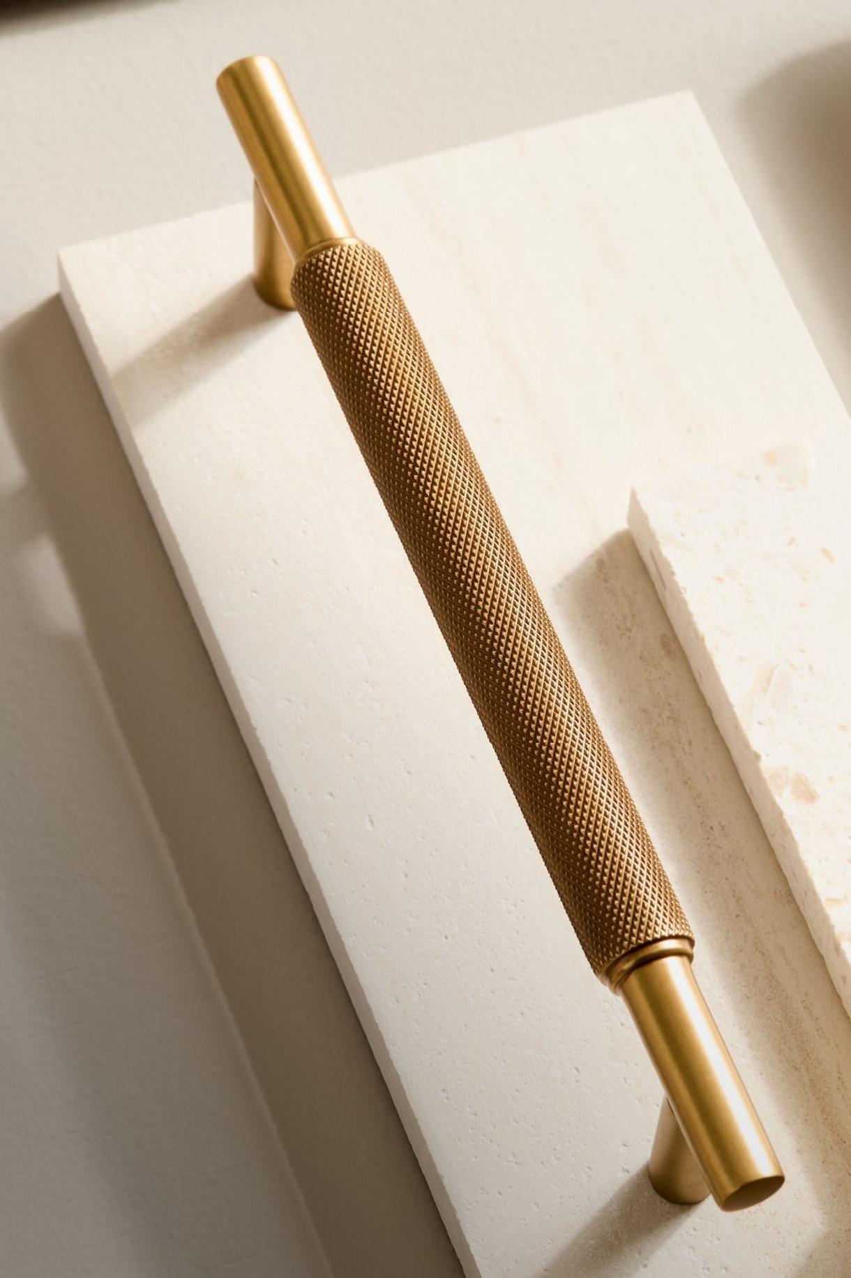 Arles Knurled Brass Cabinet Pull - Vintage Brass