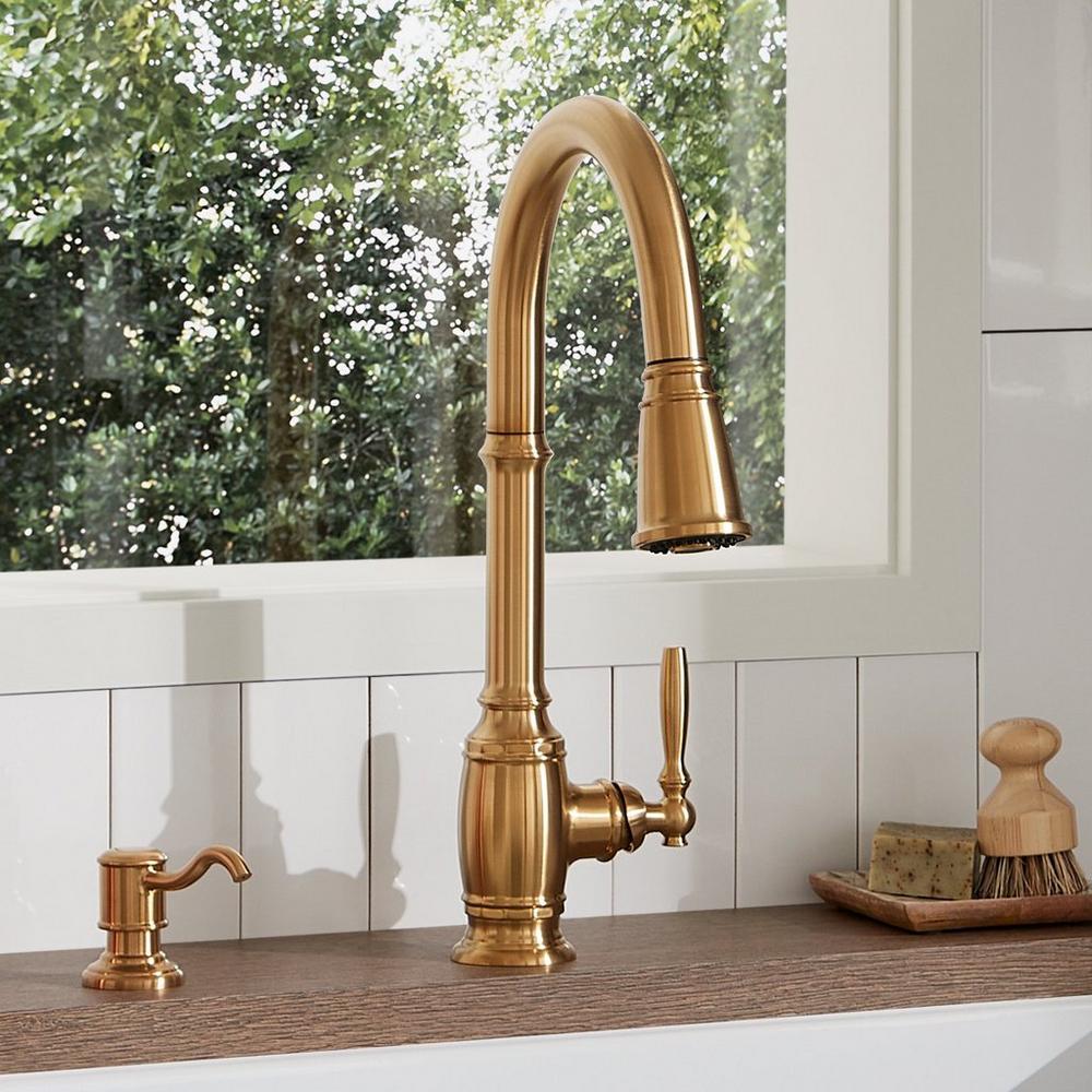 Finnian Kitchen Faucet in Brushed Gold