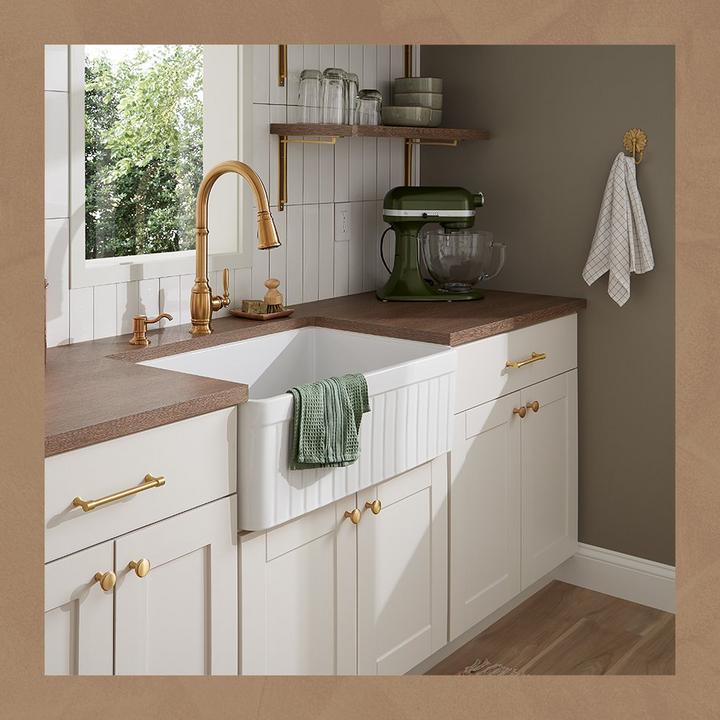 Curington Farmhouse Sink, Finnian Kitchen Faucet in Brushed Gold, Strasbourg Cabinet Pull & Knob in Satin Brass